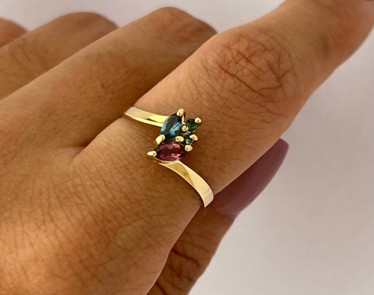 Bague multi-pierres précieuses en or massif 18 carats – Couleurs vibrantes du Brésil