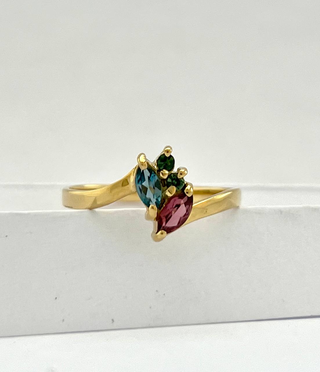 Bague multi-pierres précieuses en or massif 18 carats – Couleurs vibrantes du Brésil